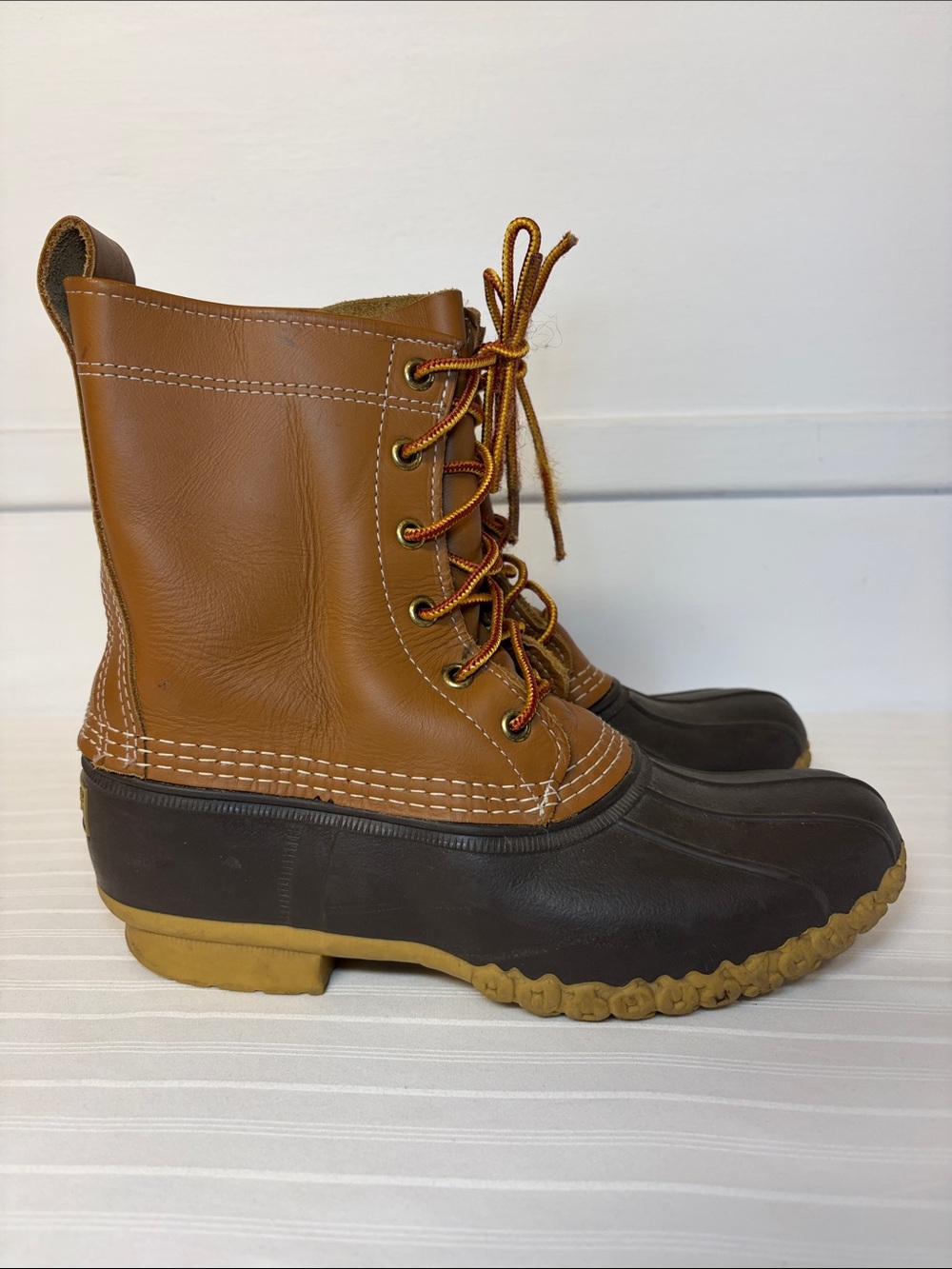 L. L. Bean Women's Bean Boots, leather ankle lace up unlined duck boots size 7.5